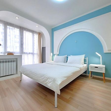 Квартира Посуточно Двокімнатна У Мікрорайоні Садовий Мережа Alex Apartments Документи Для Відряджень Фоп 3 Група Πολτάβα Εξωτερικό φωτογραφία