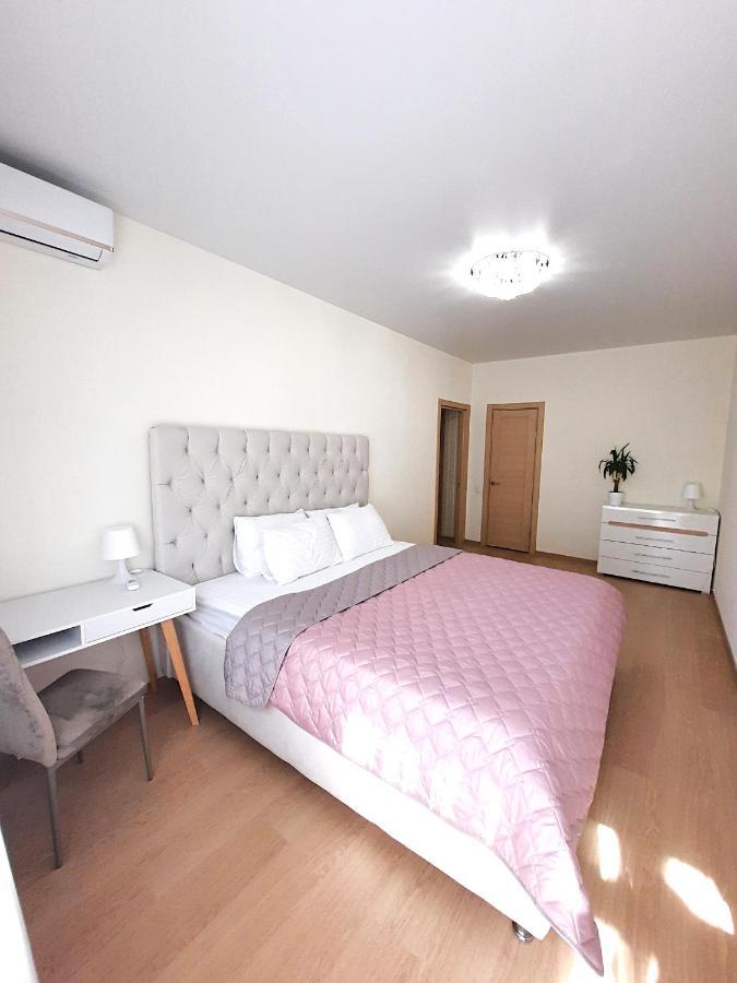 Квартира Посуточно Двокімнатна У Мікрорайоні Садовий Мережа Alex Apartments Документи Для Відряджень Фоп 3 Група Πολτάβα Εξωτερικό φωτογραφία